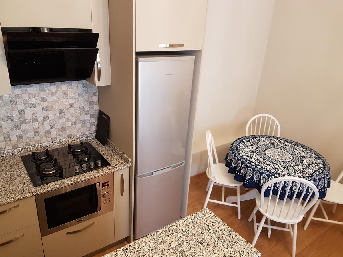 The Starry Night Apartment Батуми Экстерьер фото